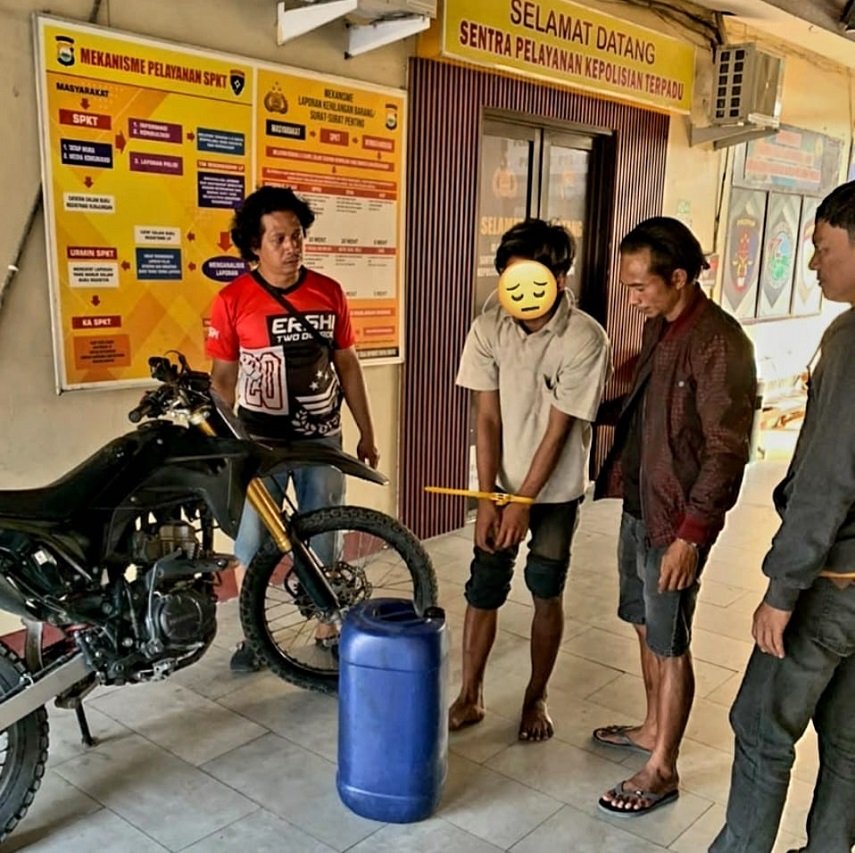 Tak Berkutik Saat Disergap, Pencuri Solar Truk Diamankan Tim URC Resmob Satreskrim Polres Pelabuhan Makassar