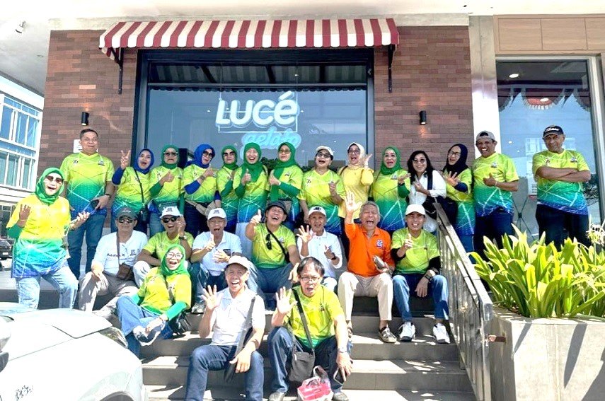 Lepas Rindu di Momen Anniversary SMANSA Makassar, Alumni IPA9-10 Angkatan 82 Reuni di BabaThe CPI