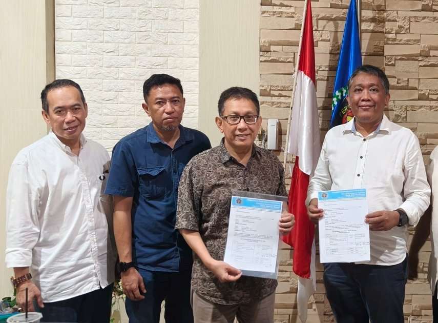 Babak Baru PWI Sulsel: Serah Terima Kantor PWI Berlangsung Hangat, Suwardi Thahir Siap Gaspol