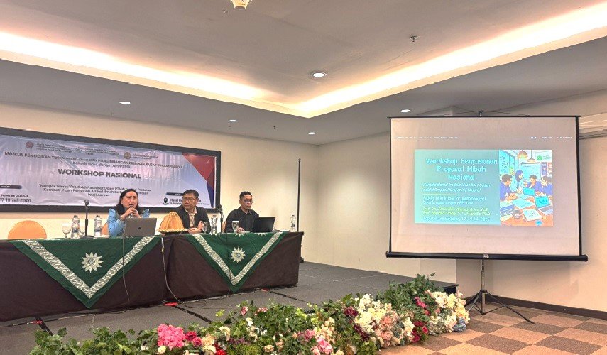 Prof. Apriana Toding Kupas Strategi Membangun Riset Berkualitas pada Workshop Nasional PTMA