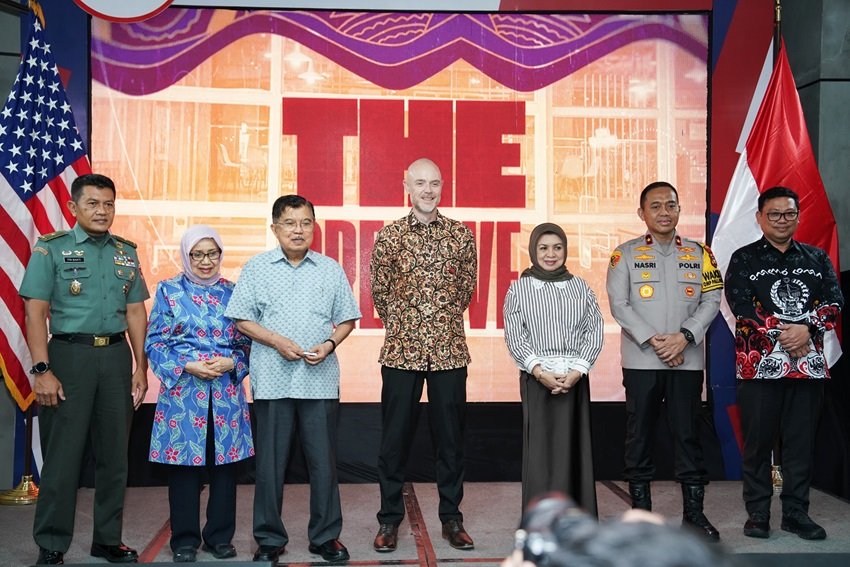 Kapoksahli Pangdam XIV/Hsn Hadiri Peresmian American Corner Makassar dari Dubes AS untuk RI