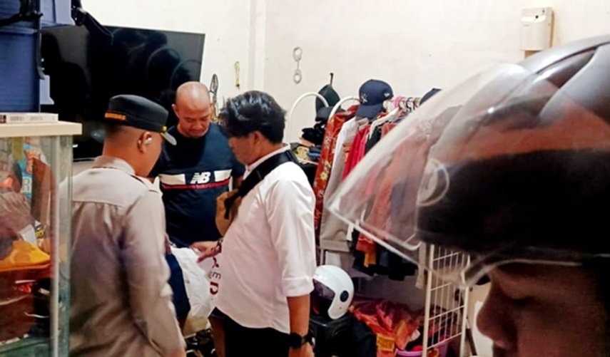 Sedang Berduaan di Kamar Kos, Oknum Polisi Digerebek Bersama Selingkuhannya