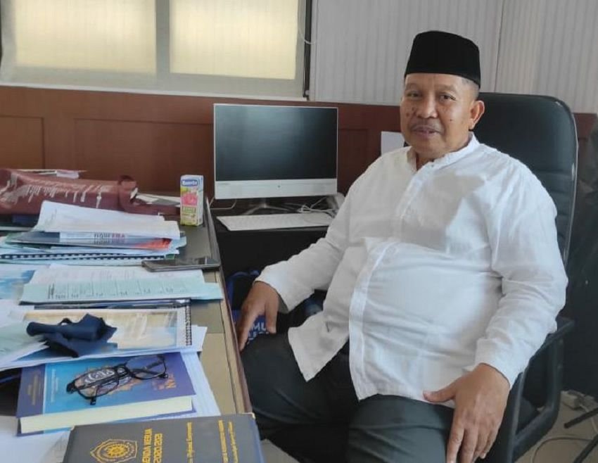 Wakil Rektor IV Unismuh Makassar, Ir. H. Saleh Molla, MM