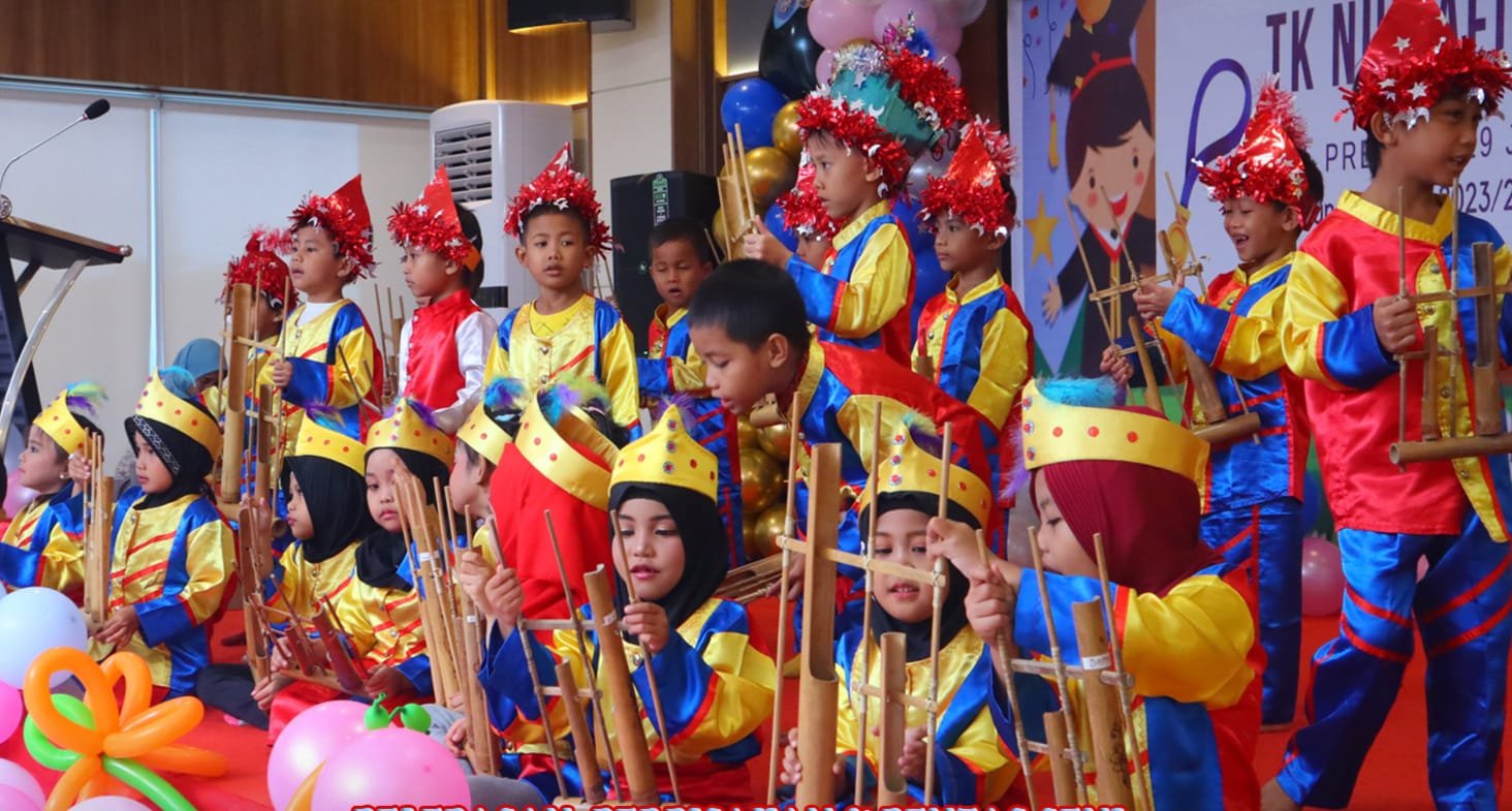 Pentas Seni Anak Meriahkan Perpisahan Anak Didik TK Nur Afifah Angkatan XX