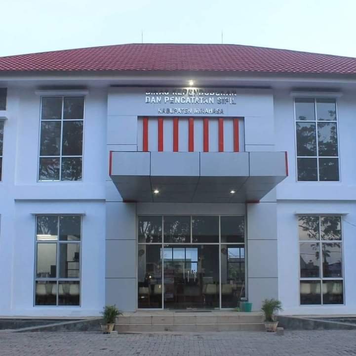 Pelayanan Buruk Dukcapil Minahasa