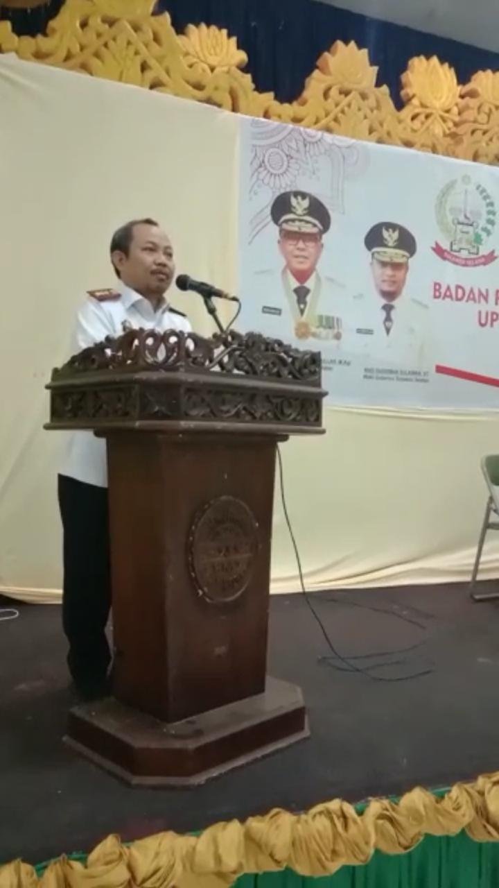 Kepala Badan Pendapatan Daerah (Bapenda) Sulsel, Drs.H. Tautoto Tanaranggina, MSi