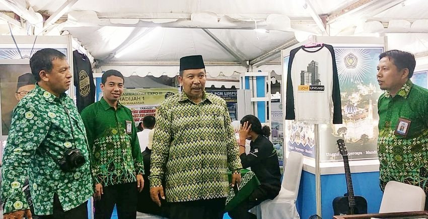Ramai Stand Unismuh Makassar di Cabang Ranting Muhammadiyah Expo 2019 di Bajeng Gowa