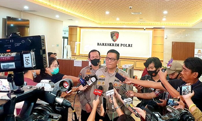 Kadiv Humas Polri : Tiba dari Serbia, Tersangka Kasus L/C Fiktif BNI 46 Ditahan di Bareskrim Mabes Polri